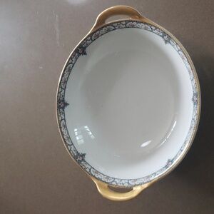 Haviland elegant Gold and White Serving Bowl